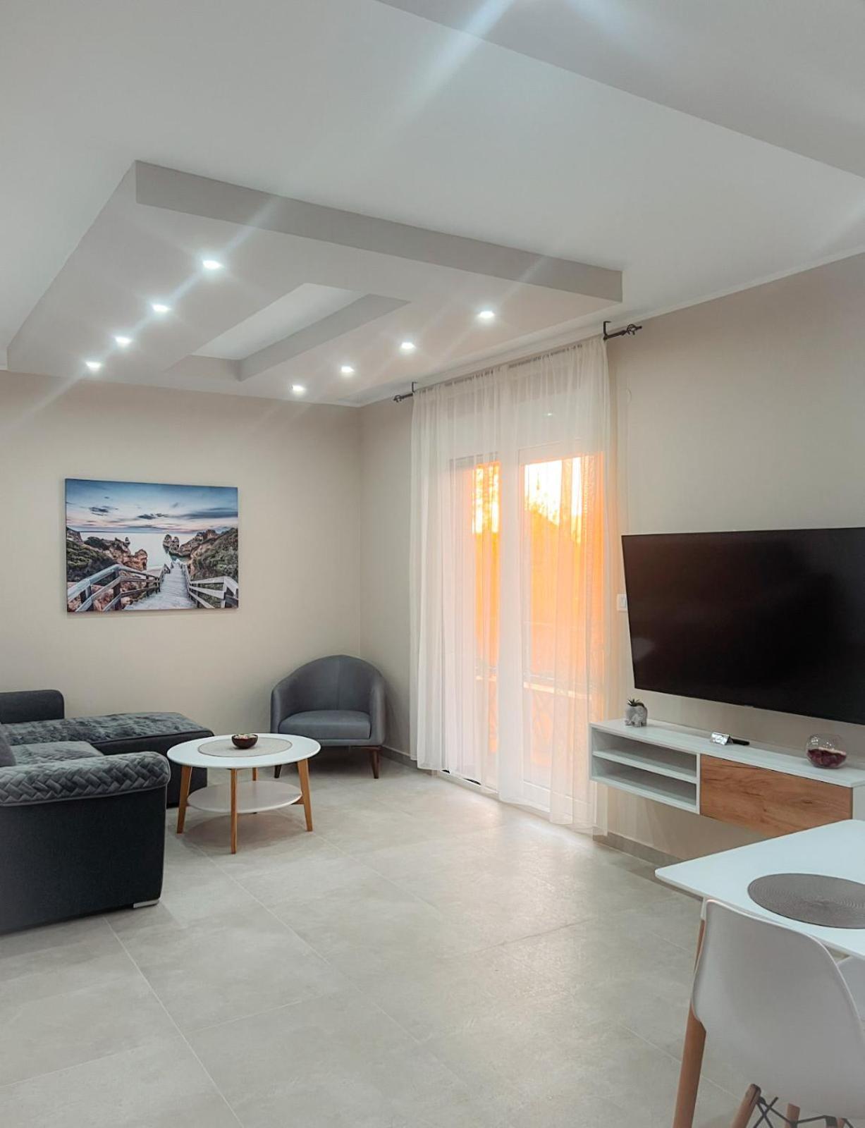 M&N Residence ติวัต ภายนอก รูปภาพ