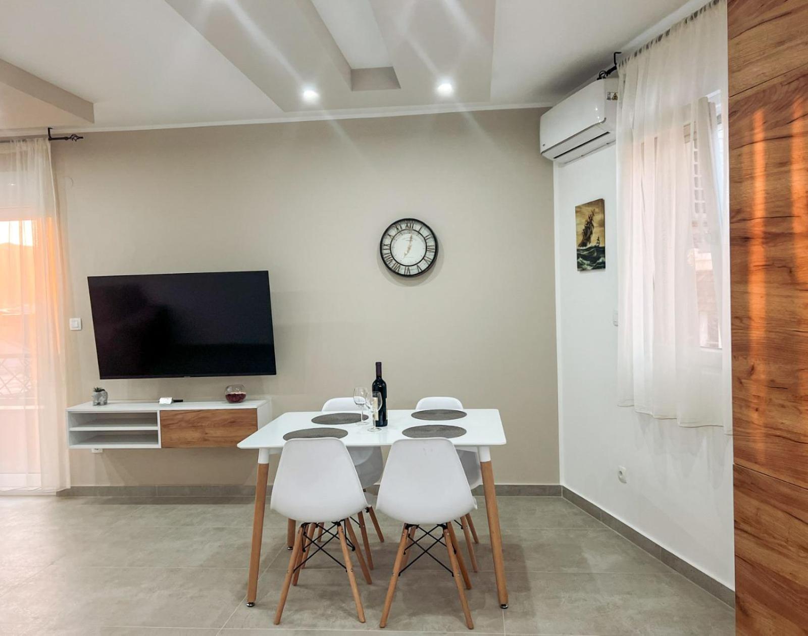 M&N Residence ติวัต ภายนอก รูปภาพ